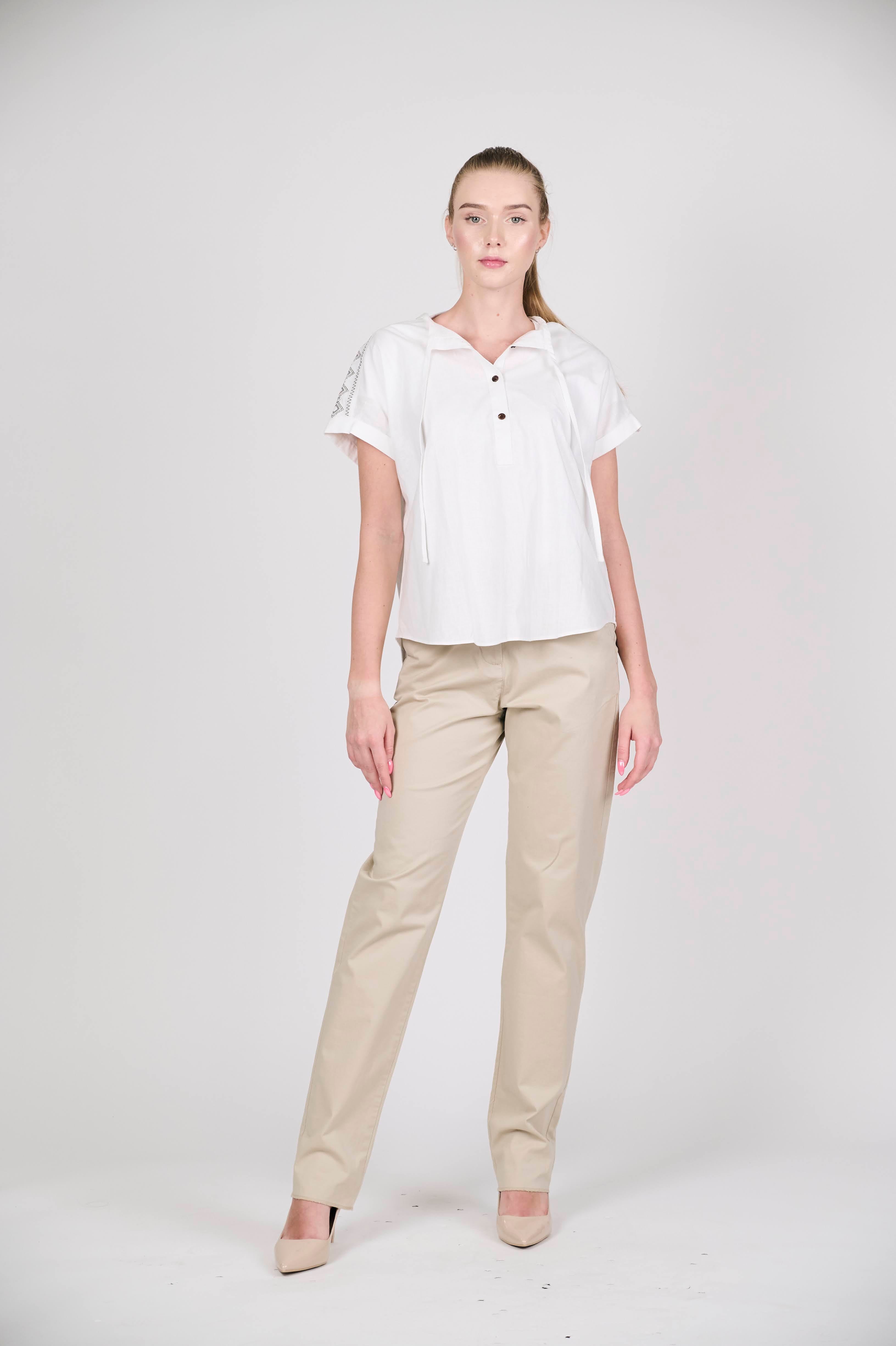 Casual Chic in White and Beige