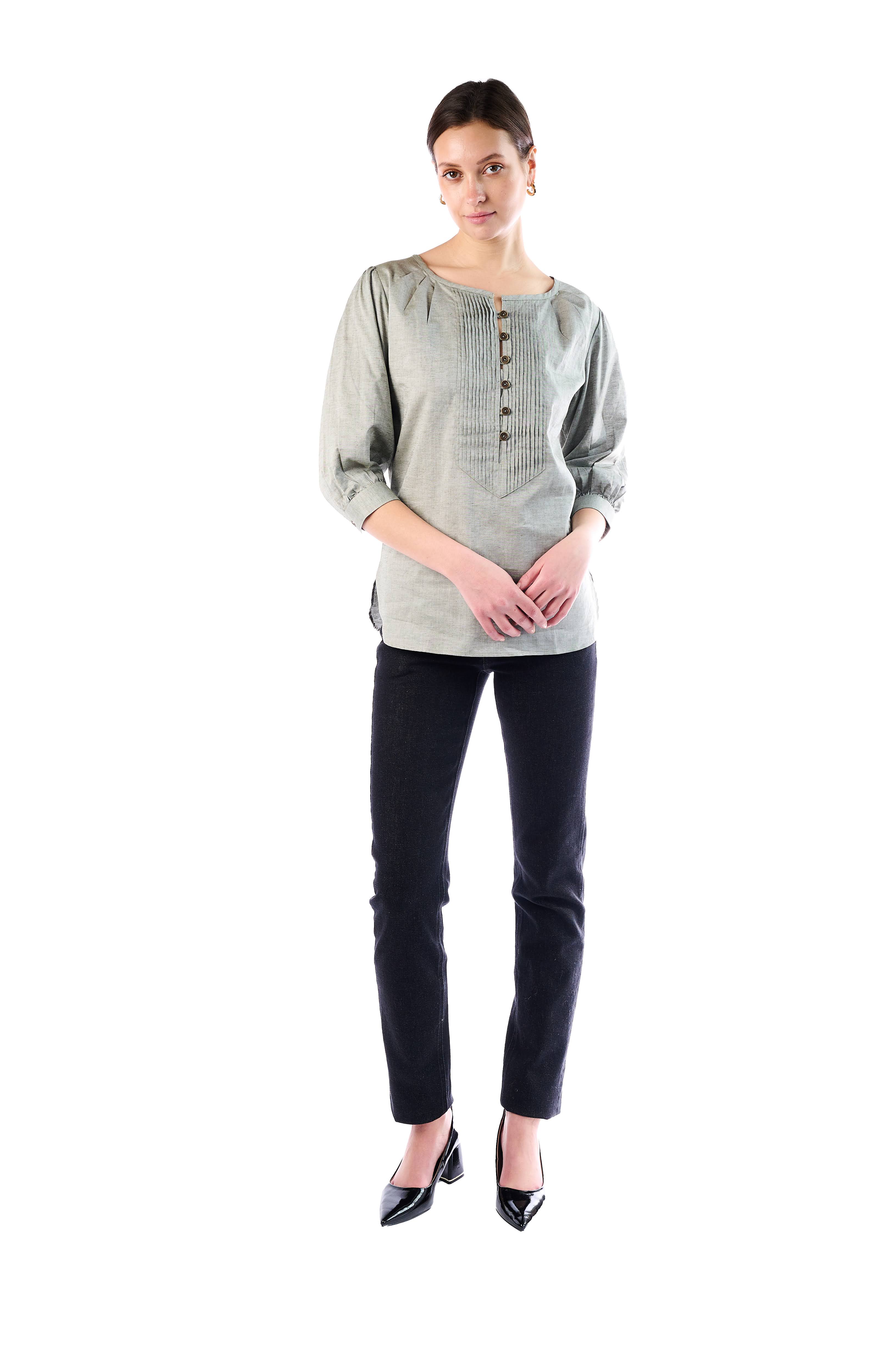 Elegant Pintuck Detail Blouse with 3/4 Sleeves