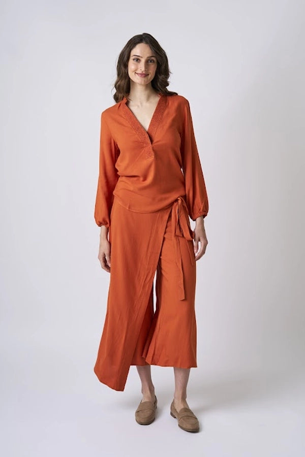 Women’s Long Sleeve Split-Neck Blouse