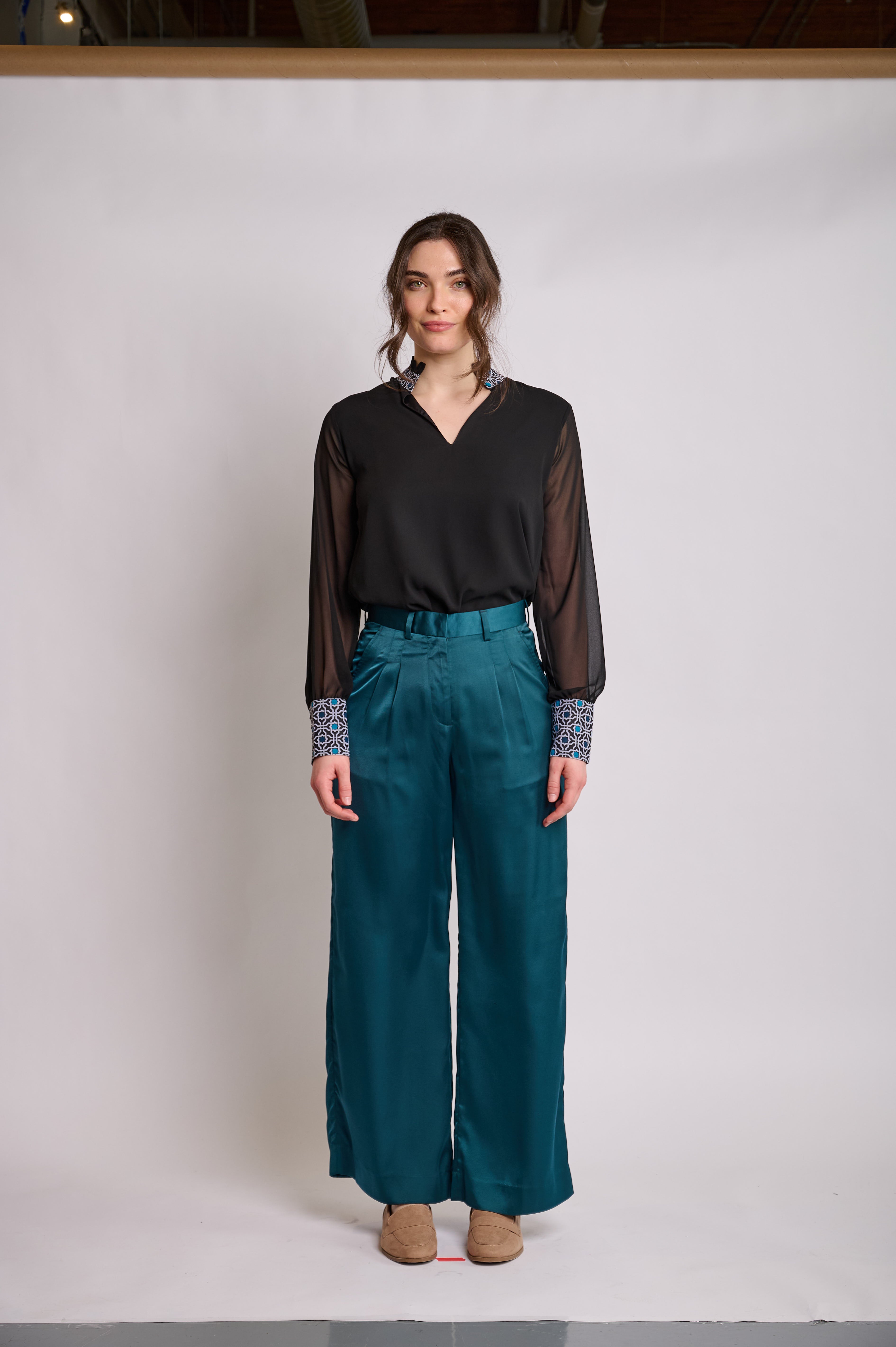 Top with Printed Cuff and Collar Detail