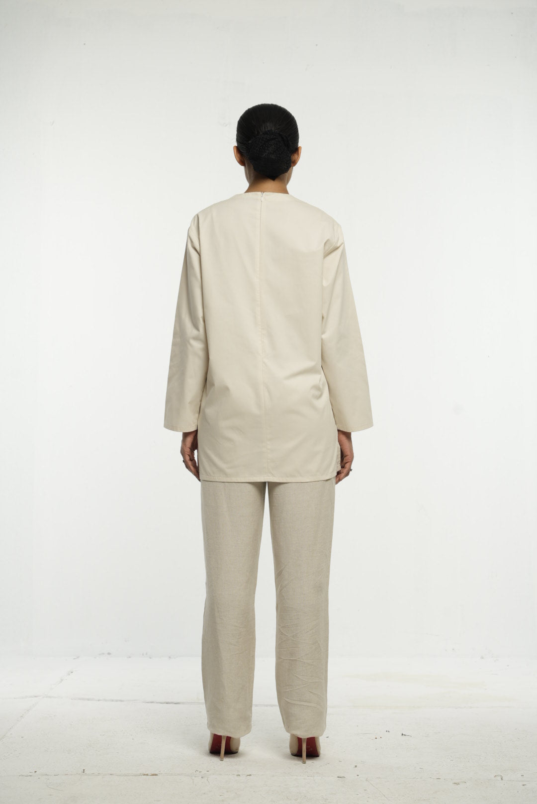 Elegant Beige Tunic with Embroidered Detailing
