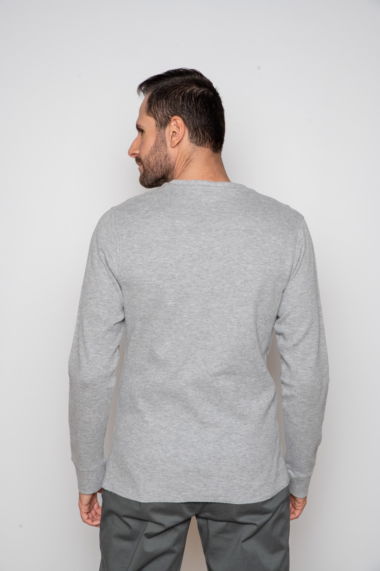 Men's Lightweight Gray  Long-Sleeve Henley